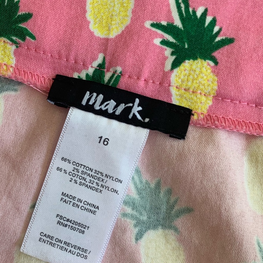 Cute! Side zip stretchy pineapple shorts 16 - Picture 5 of 6